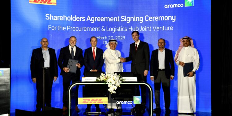 aramco-dhl-supply-chain-signing-ceremony.jpg